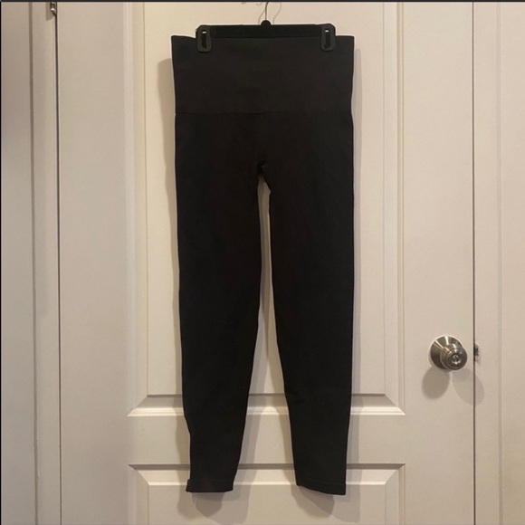 Spanx Side Zip Seamless Leggings - Picture 6 of 6